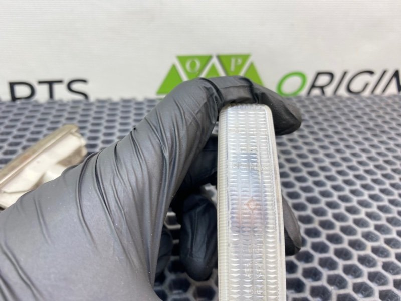 Повторитель поворота, 1000 рублей, Калининград