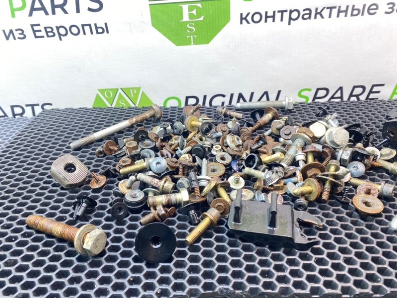 Болты, 2000 рублей, Калининград