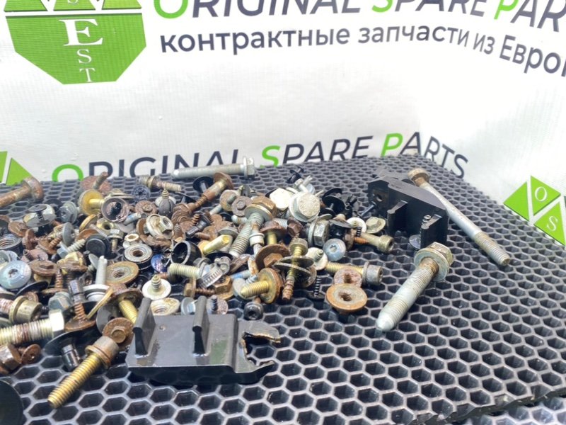 Болты, 2000 рублей, Калининград