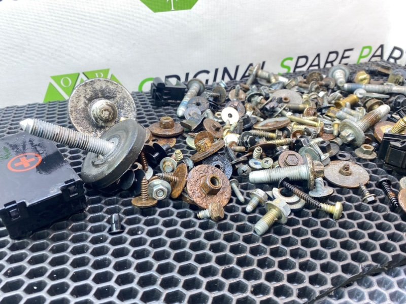 Болты, 2200 рублей, Калининград