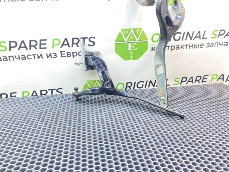 Петли багажника, 1600 рублей, Калининград