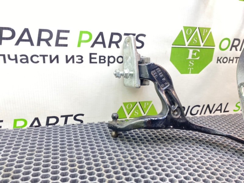 Петли багажника, 1600 рублей, Калининград