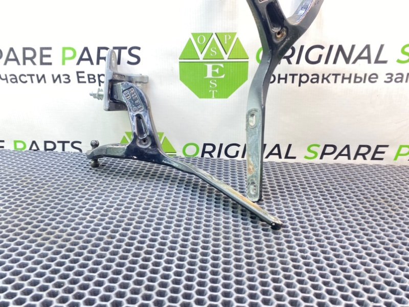 Петли багажника, 1600 рублей, Калининград