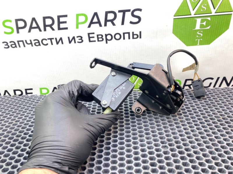 Замок стекла багажника, 1600 рублей, Калининград