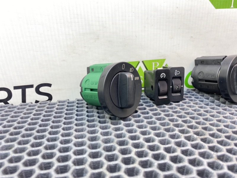 Тумблер света, 1600 рублей, Калининград