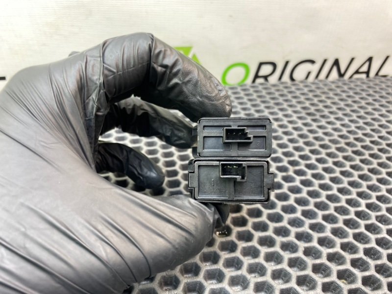 Тумблер света, 1600 рублей, Калининград