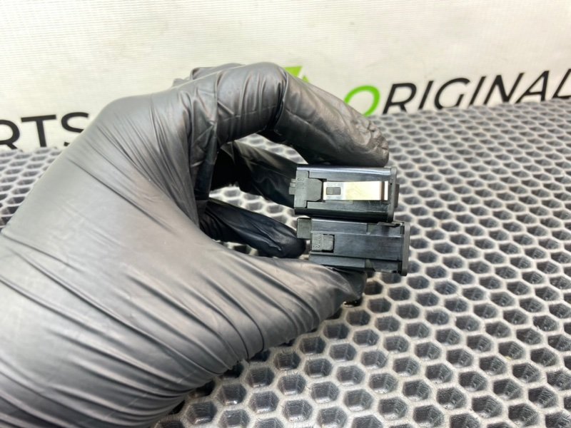 Тумблер света, 1600 рублей, Калининград