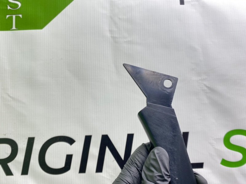 Накладки порогов, 1000 рублей, Калининград