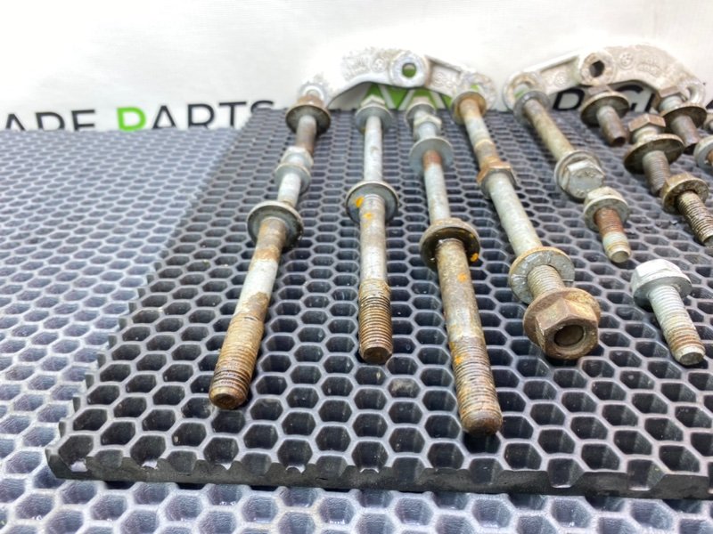 Болты подвески, 1700 рублей, Калининград