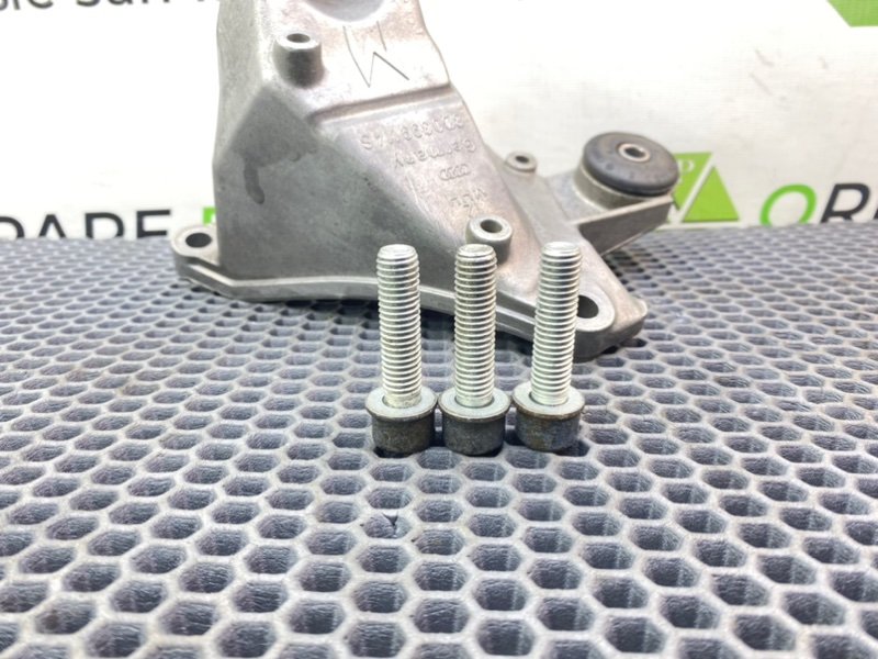 Кронштейн МКПП, 2100 рублей, Калининград