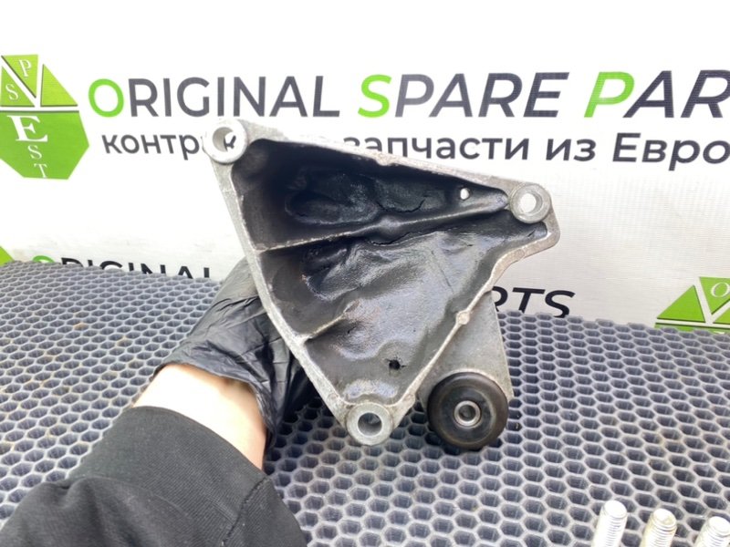 Кронштейн МКПП, 2100 рублей, Калининград