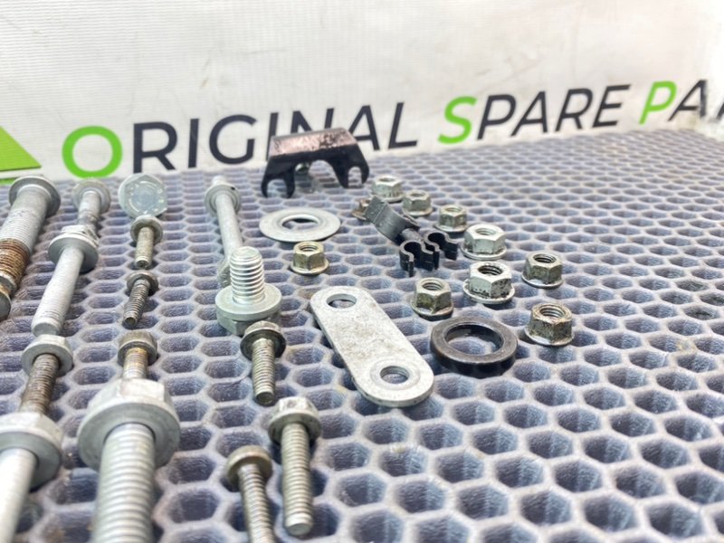 Болты двигателя, 1700 рублей, Калининград