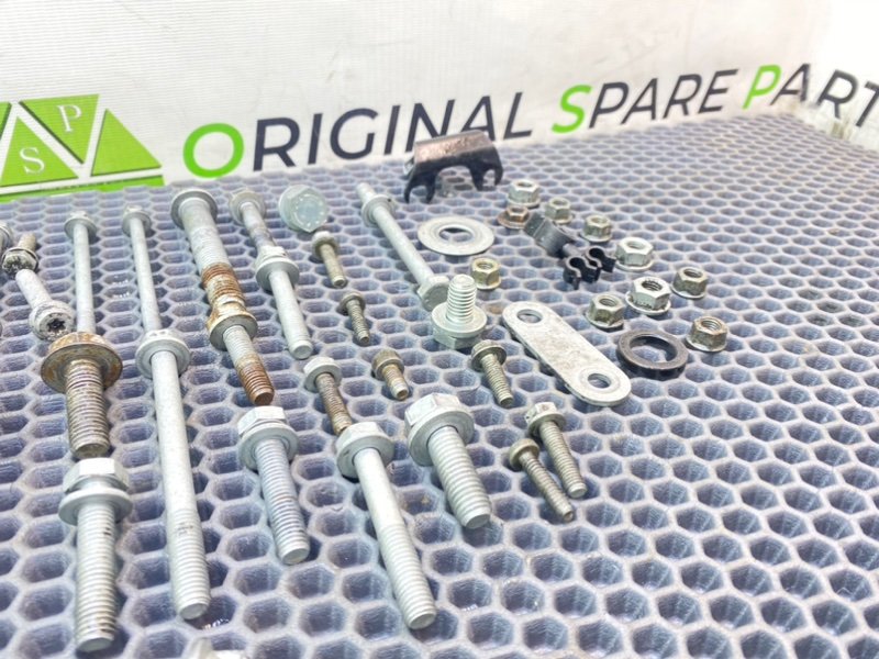 Болты двигателя, 1700 рублей, Калининград