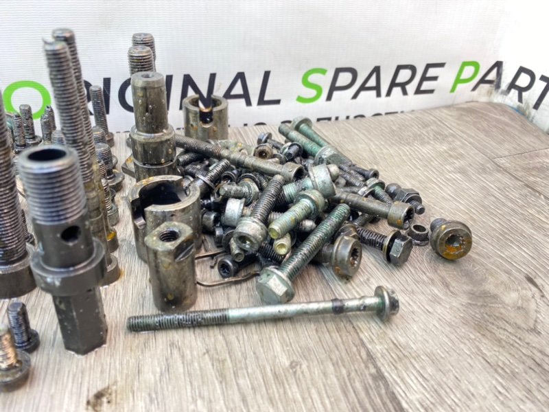 Болты двигателя, 1900 рублей, Калининград