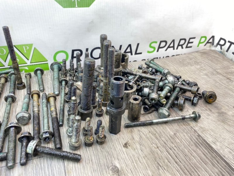 Болты двигателя, 1900 рублей, Калининград