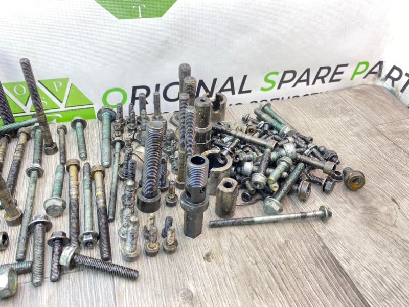 Болты двигателя, 1900 рублей, Калининград