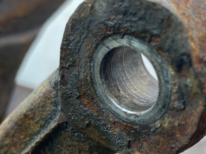 Поворотный кулак, 1900 рублей, Калининград