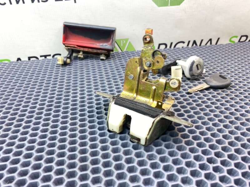 Замок багажника, 2400 рублей, Калининград