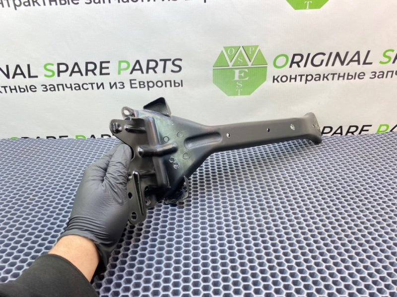 Кронштейн, 800 рублей, Калининград