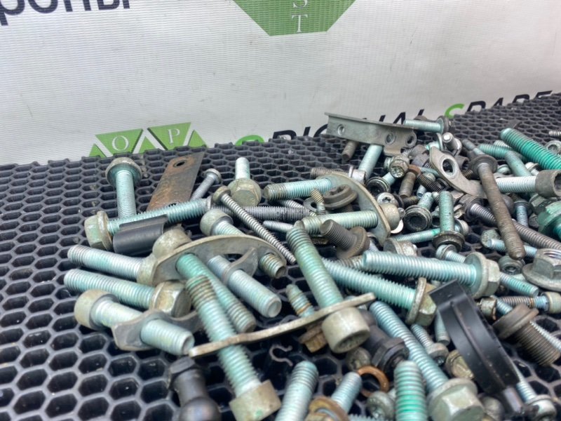 Болты двигателя, 2200 рублей, Калининград