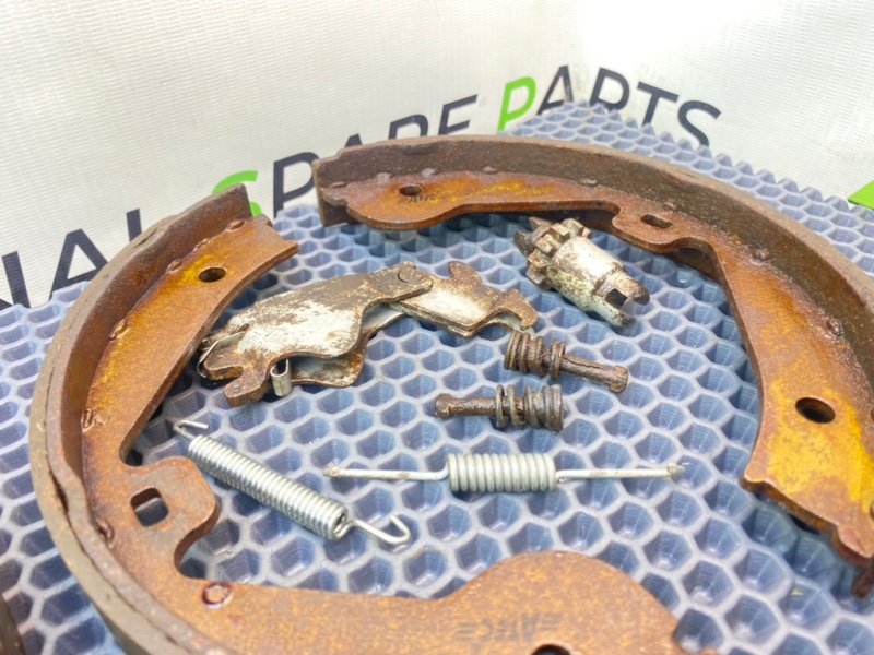 Механизм ручника, 2000 рублей, Калининград