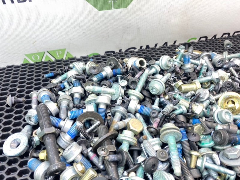 Болты салона, 2400 рублей, Калининград