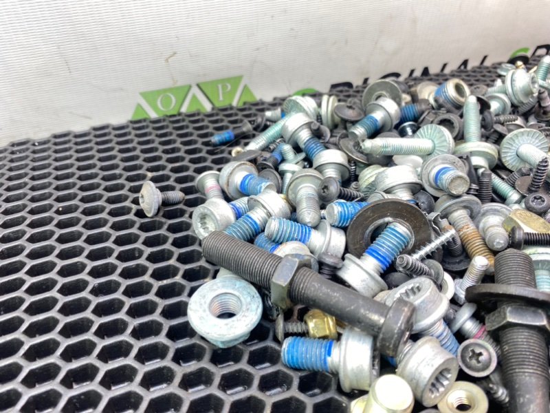 Болты салона, 2400 рублей, Калининград