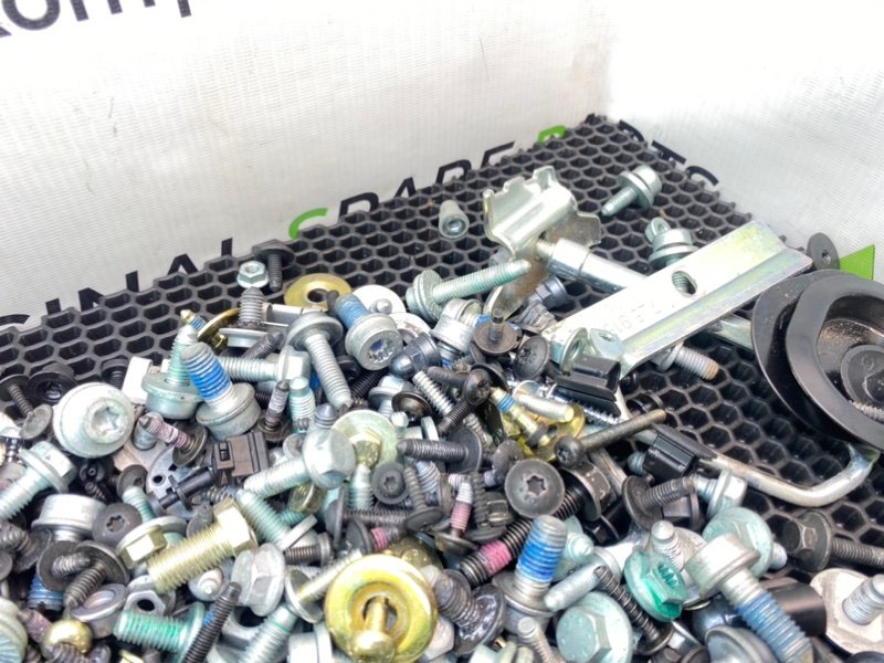 Болты салона, 2400 рублей, Калининград