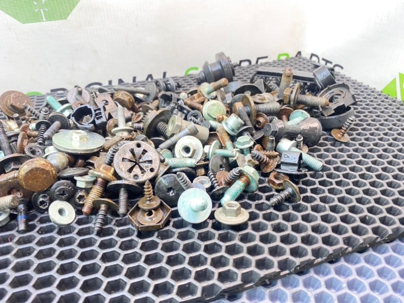 Болты, 1900 рублей, Калининград