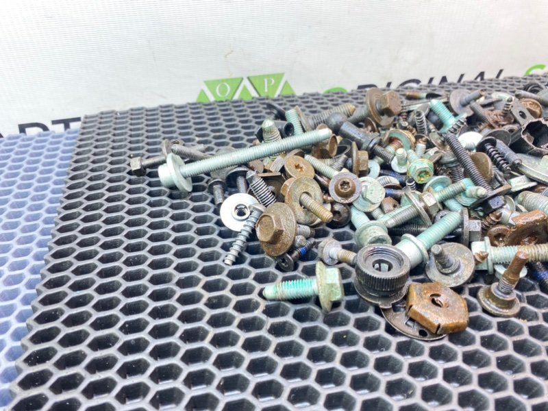 Болты, 1900 рублей, Калининград