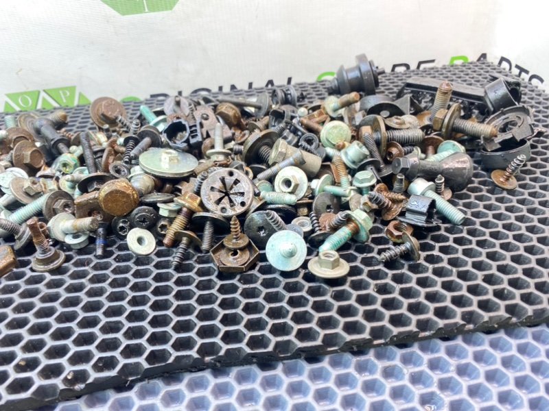 Болты, 1900 рублей, Калининград