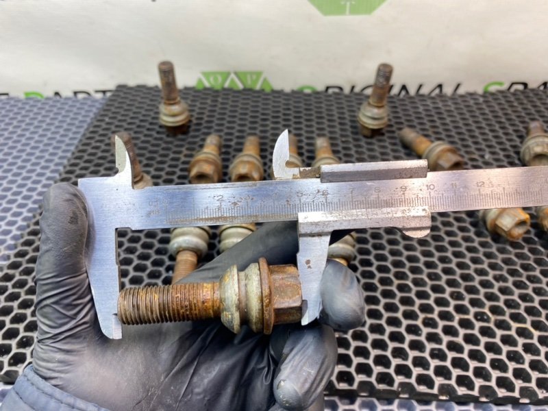 Колесные болты, 1700 рублей, Тверь