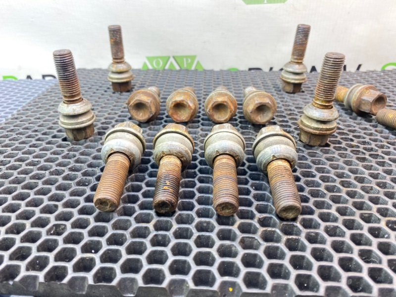 Колесные болты, 1700 рублей, Тверь