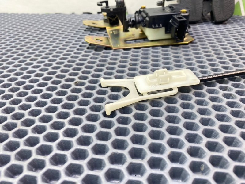 Замок багажника, 3100 рублей, Калининград