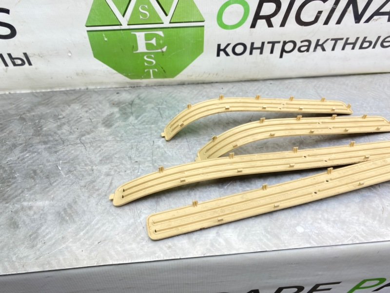 Накладки порогов, 2100 рублей, Калининград