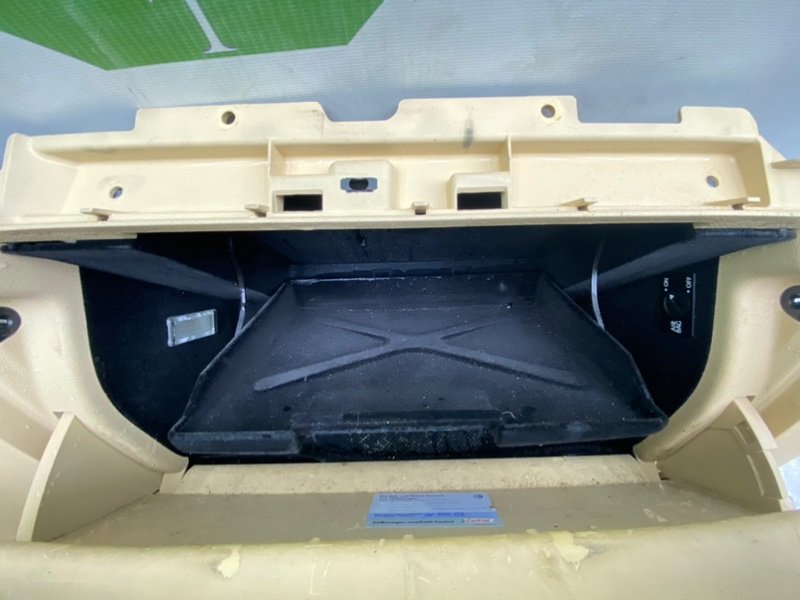 Бардачок, 2100 рублей, Калининград