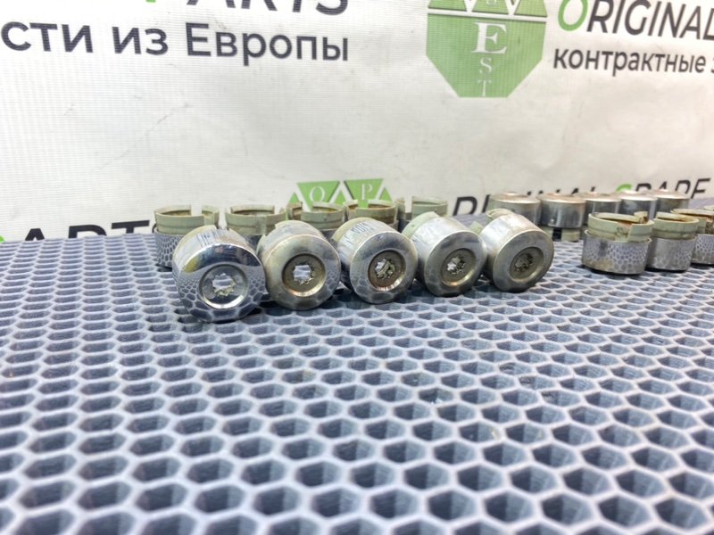 Колпаки колес, 2100 рублей, Калининград