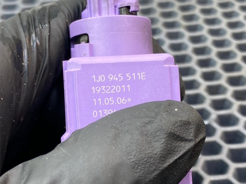 Концевик стоп-сигнала, 800 рублей, Калининград