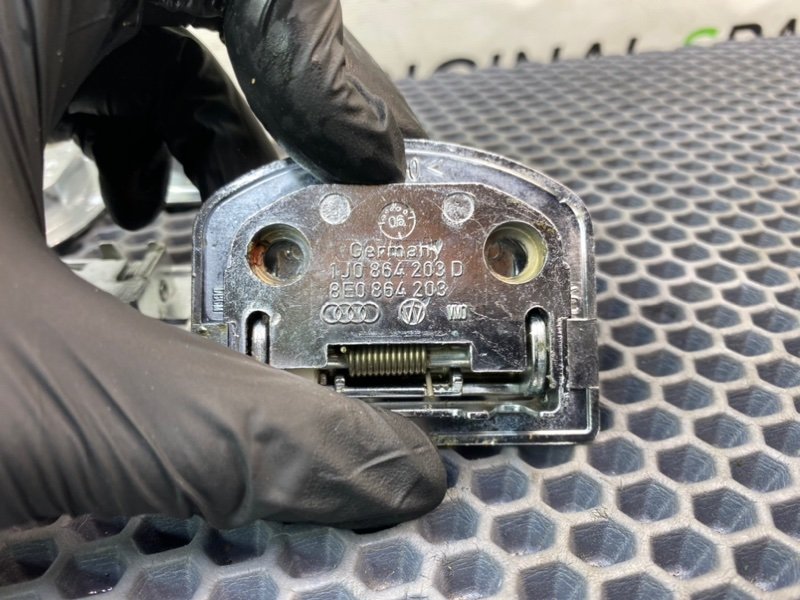 Кронштейн крепления груза, 1000 рублей, Калининград