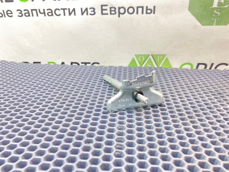 Крепление аккумулятора, 800 рублей, Калининград