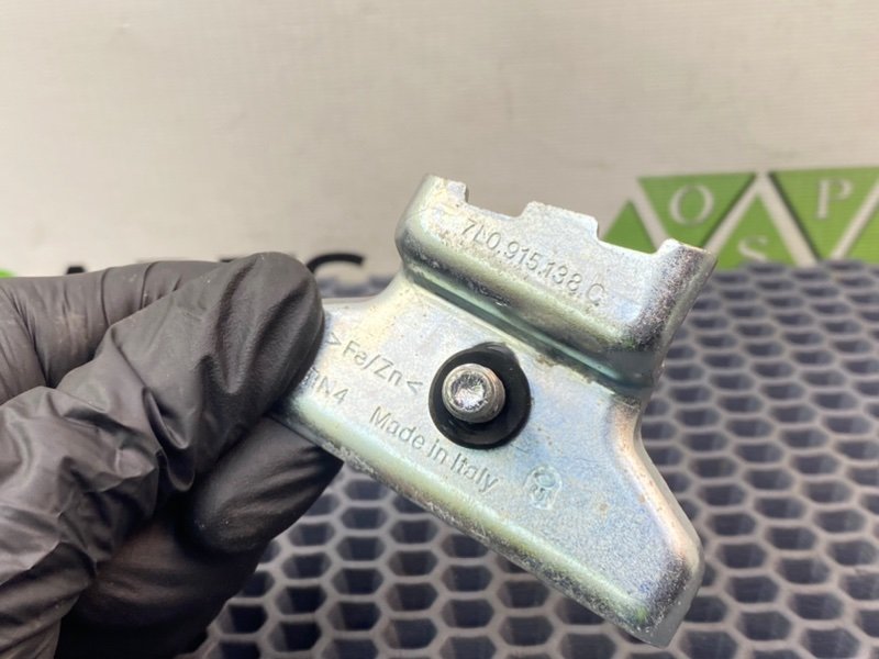 Крепление аккумулятора, 800 рублей, Калининград