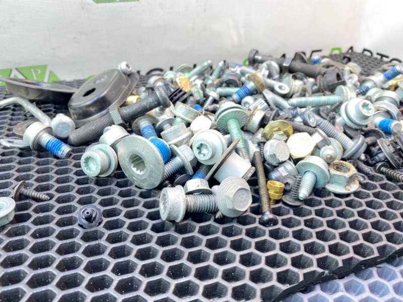 Болты салона, 2200 рублей, Калининград