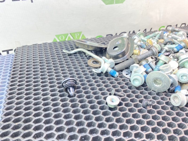 Болты салона, 2200 рублей, Калининград