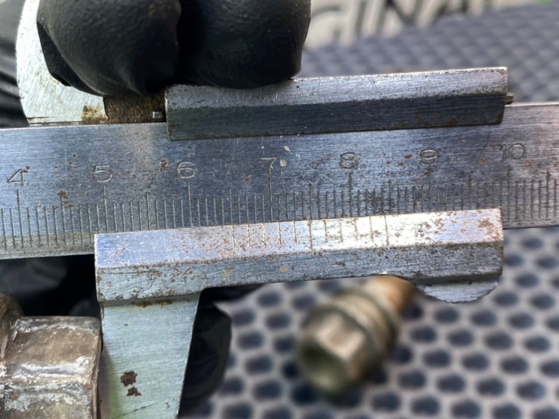 Колесные болты, 1700 рублей, Тверь