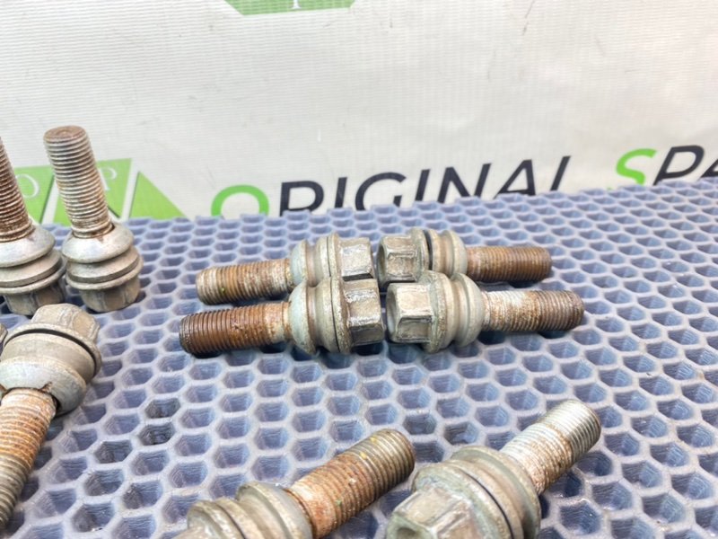 Колесные болты, 1700 рублей, Тверь