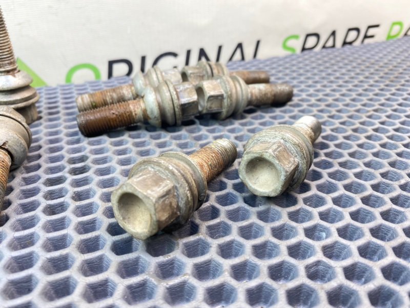 Колесные болты, 1700 рублей, Тверь