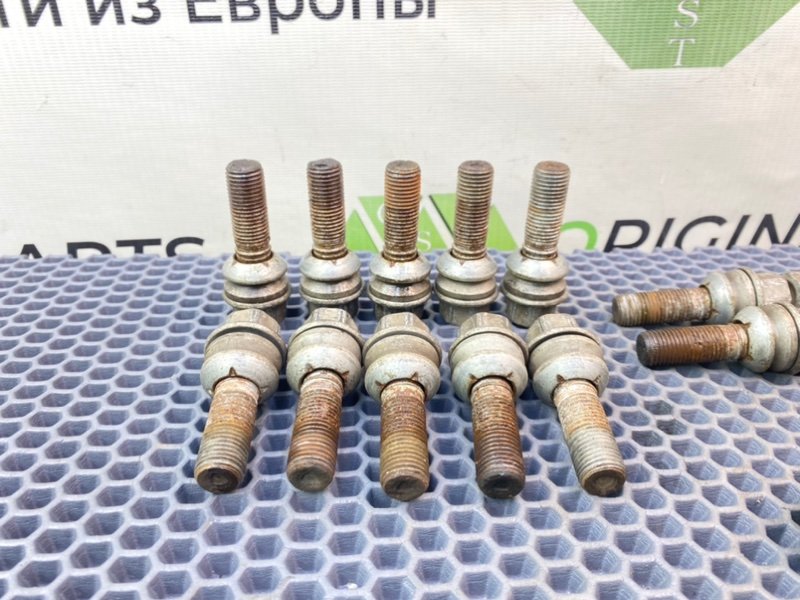 Колесные болты, 1700 рублей, Тверь