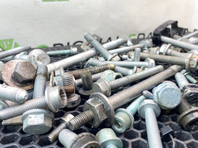 Болты двигателя, 2200 рублей, Калининград