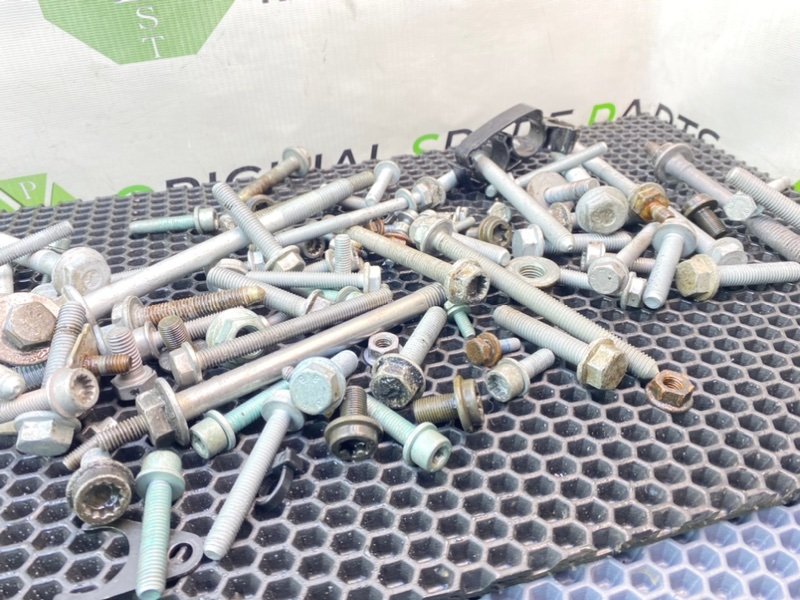 Болты двигателя, 2200 рублей, Калининград