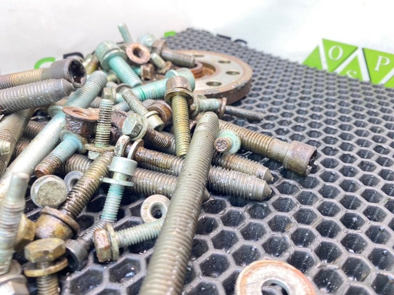 Болты двигателя, 2200 рублей, Калининград